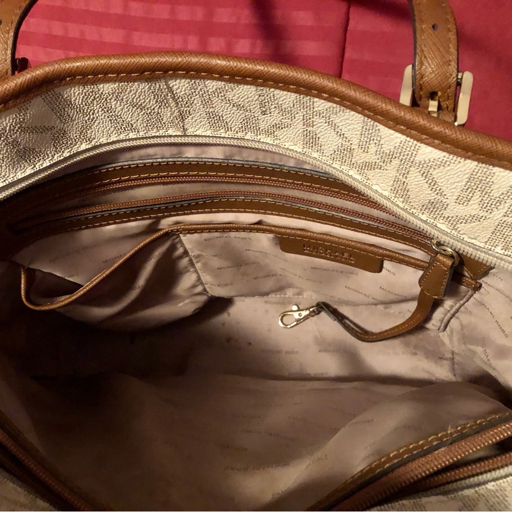 Michael Kors Beige and Brown Signature Tote - Picture 4 of 8